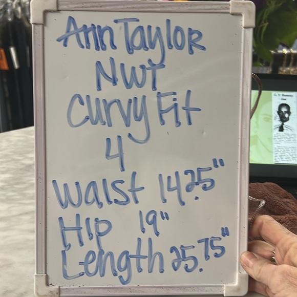 Ann Taylor NWT Coral Red Belted Button Wrap Pencil Skirt Curvy Fit Size 4 - Picture 3 of 12